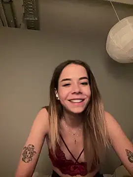 JulietSugar online show from April 2, 8:17 pm