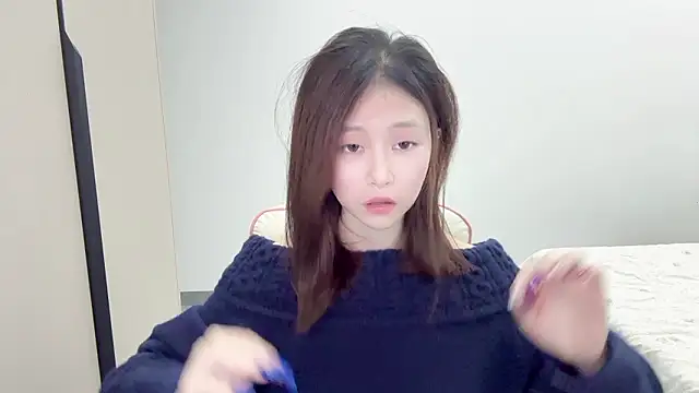 DYyyyyy-- online show from February 3, 11:59 am