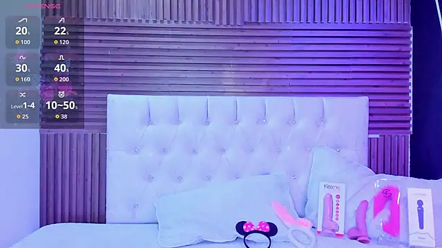 shaden  online show from April 14, 9:15 pm