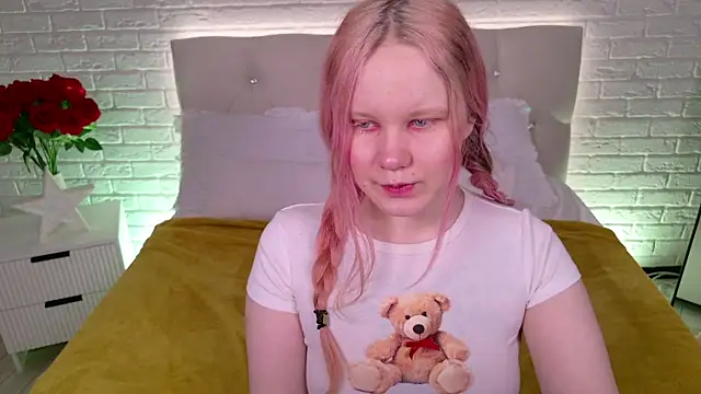 AnnieVibe online show from March 23, 5:52 pm