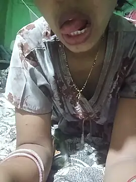 Royal hotti0011 online show from May 29, 3:54 pm