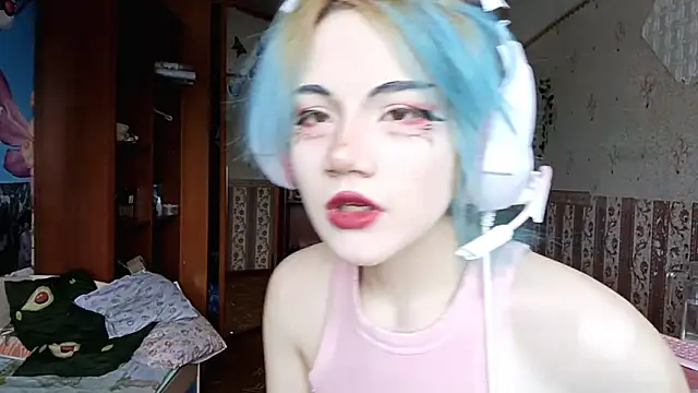 KathernSaulters online show from February 18, 7:07 am