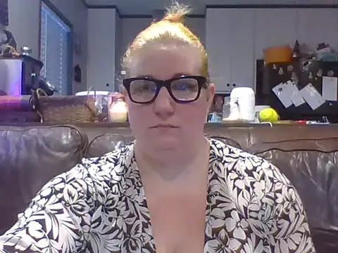 Dixie Lady1986 online show from June 9, 12:04 pm