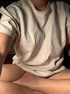 Luna Babyyy online show from April 3, 5:33 pm