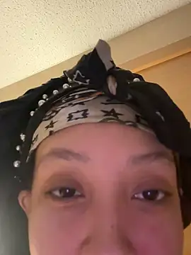 itzstarrbaby online show from March 1, 7:30 am