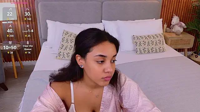 Luna Cortier online show from March 6, 7:25 am