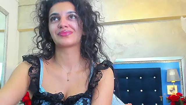 YasmineDelight online show from February 5, 1:03 pm