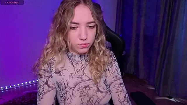 alice charm  online show from February 23, 4:46 am