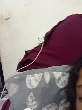 loveofpetitegirls34 online show from April 23, 3:25 pm