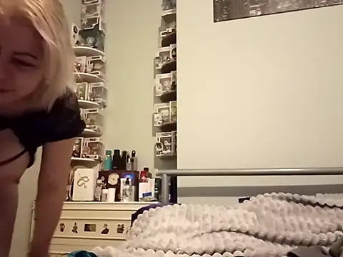 lovebaby69 online show from April 11, 11:19 pm