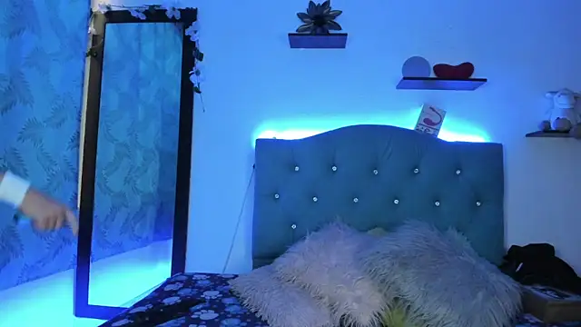 Gemma honey online show from April 7, 1:02 pm