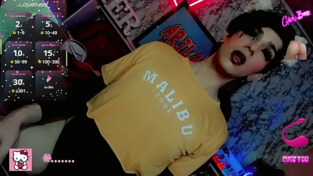 Maddye Fox online show from March 25, 8:01 pm