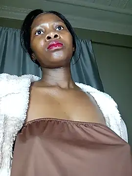 PussyFarrie online show from June 6, 7:03 am