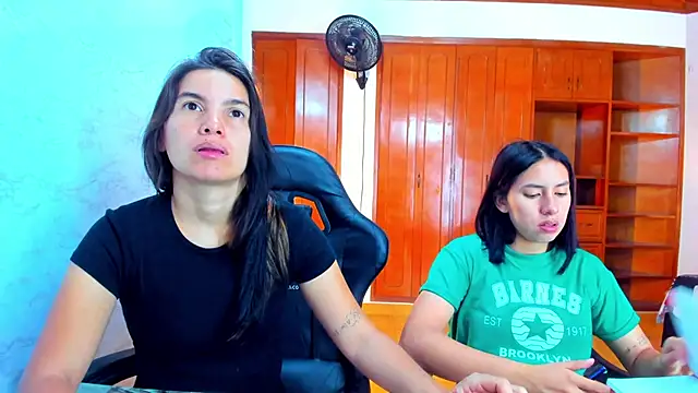 Emily and Soffy online show from April 7, 12:18 pm