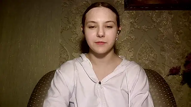 YuniNeko online show from April 14, 5:35 pm