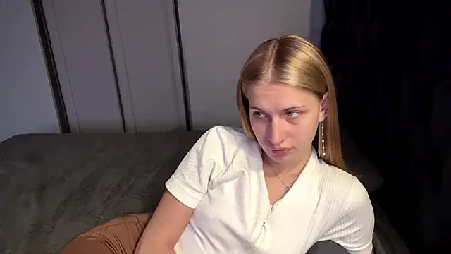 JeneeEady online show from March 14, 11:00 am