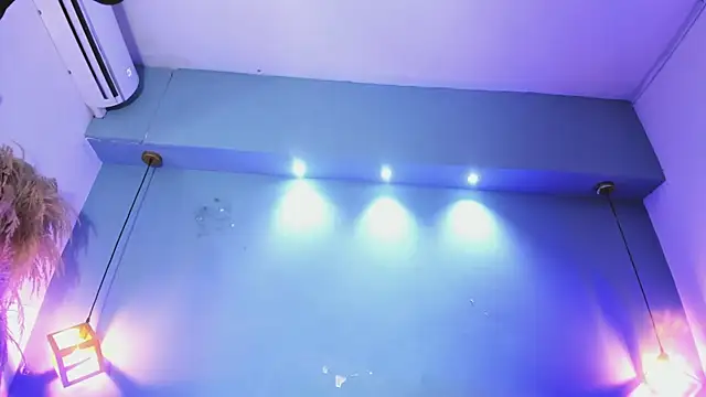 Wildkiitty online show from March 19, 8:35 pm