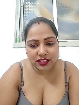 Indian AngelPriyanka123 online show from April 5, 7:35 pm