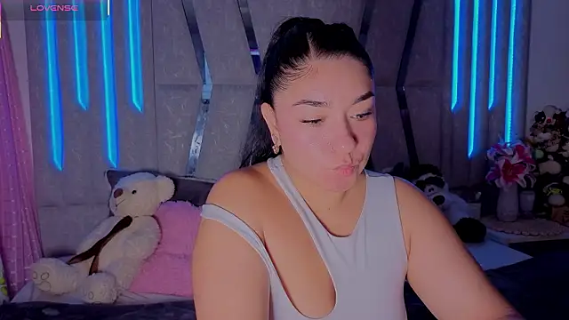 Grecia Valmont online show from February 23, 6:40 pm