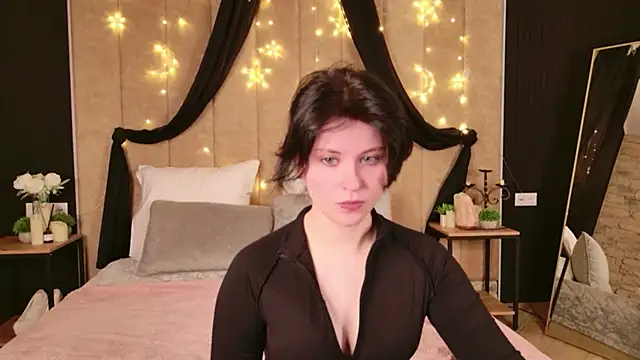 Milana Bold online show from February 8, 9:07 pm