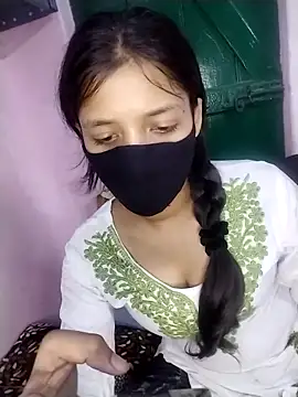 Naina-hott online show from April 18, 7:58 pm