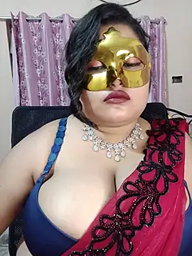 Lovely-Lina7 online show from June 18, 3:50 pm
