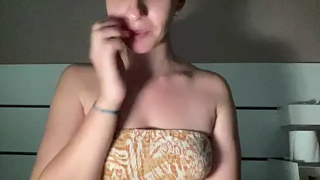 petiteetoile online show from June 26, 4:08 pm