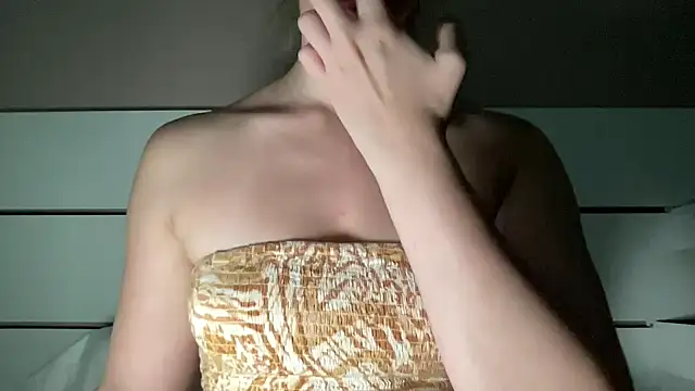 petiteetoile online show from June 30, 8:36 am