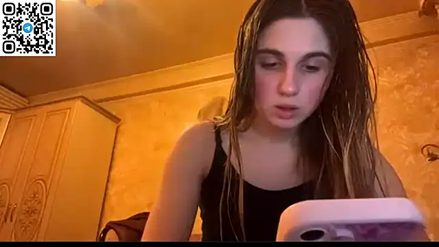 LovelySilk 63 online show from April 21, 6:15 pm