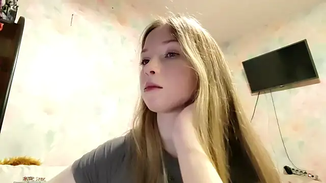 TiaBIanks online show from February 24, 1:54 pm