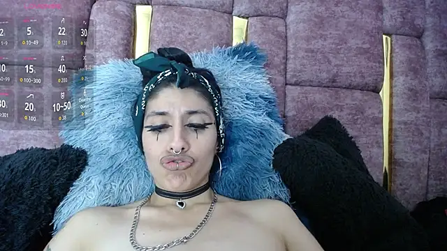 FRANCESCA LOVE  online show from April 10, 6:30 am