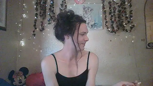 sillymillie4 online show from June 23, 7:12 pm