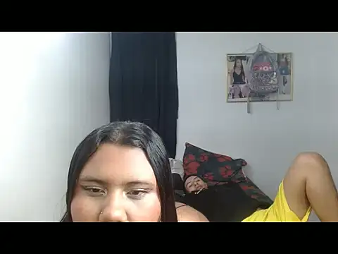 naomyandpablot online show from March 2, 7:15 am