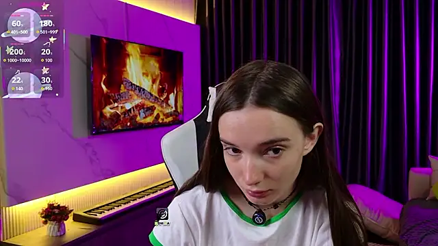 AnnyShore online show from March 6, 12:06 am