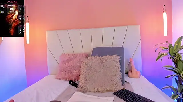 celeste lewiss online show from March 14, 2:01 am