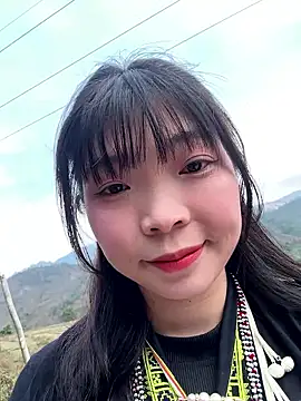 cuty lusy online show from February 9, 8:27 am