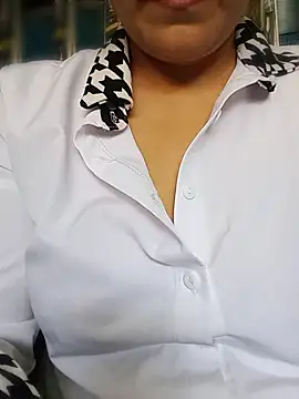 Lindagirlcum online show from April 21, 4:14 pm