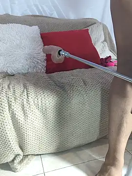 lumi bellx online show from April 11, 7:45 am