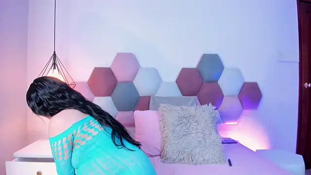 ValeriaBlythe online show from February 20, 11:34 am