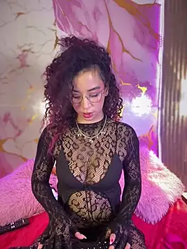 Woo isDaphne online show from March 30, 11:37 pm