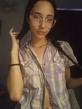 isaaabelaaa online show from February 24, 1:10 pm