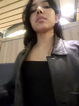 jadelaurent online show from May 29, 4:21 am