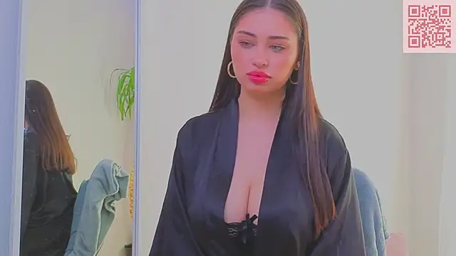 Sofia Plump online show from March 9, 10:40 am