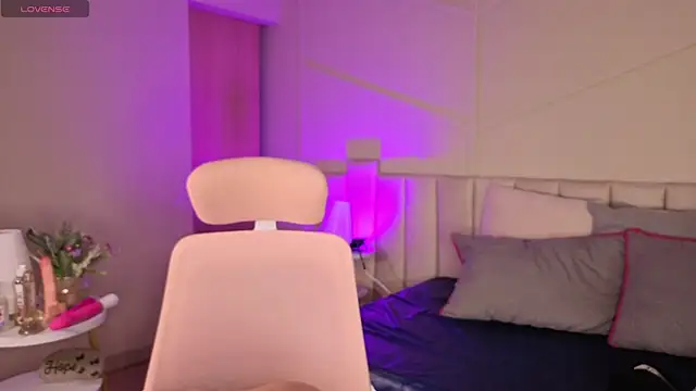 Eyes moon  online show from February 21, 2:23 am