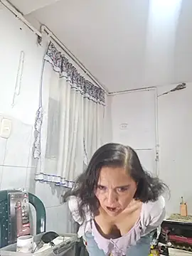 Alexamontiel  online show from February 18, 5:23 pm