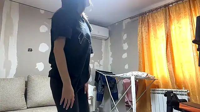 VickieKush online show from February 11, 7:21 am