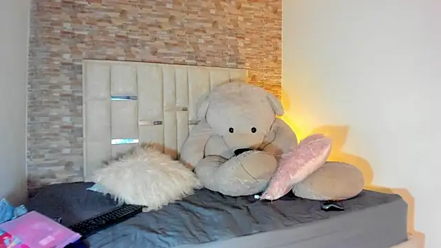 sexy girlts online show from March 5, 11:33 pm