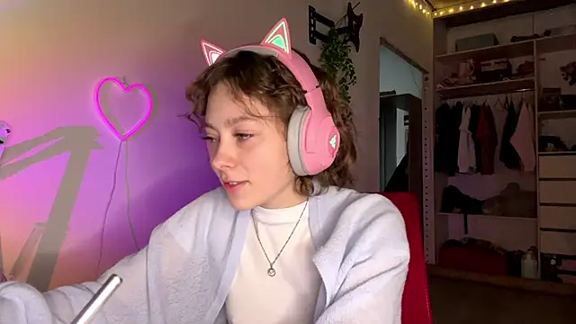 SlunkRear online show from March 2, 10:04 pm