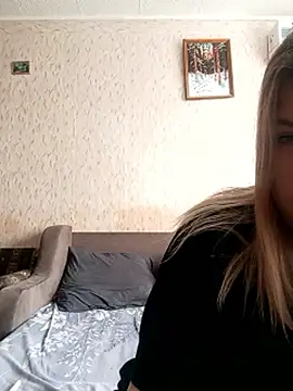 EvaTallor online show from March 3, 7:25 am