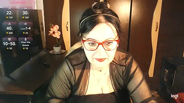 exiMIlf online show from March 29, 1:10 pm